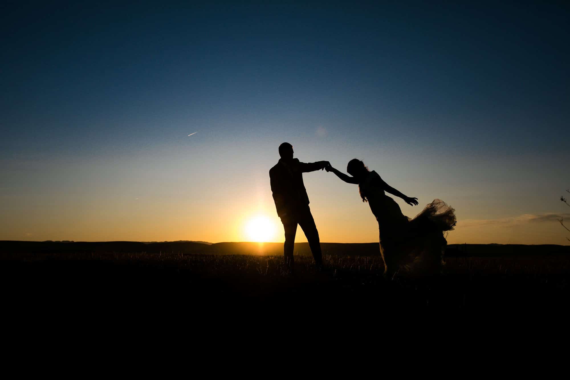 wyoming sunset bride groom