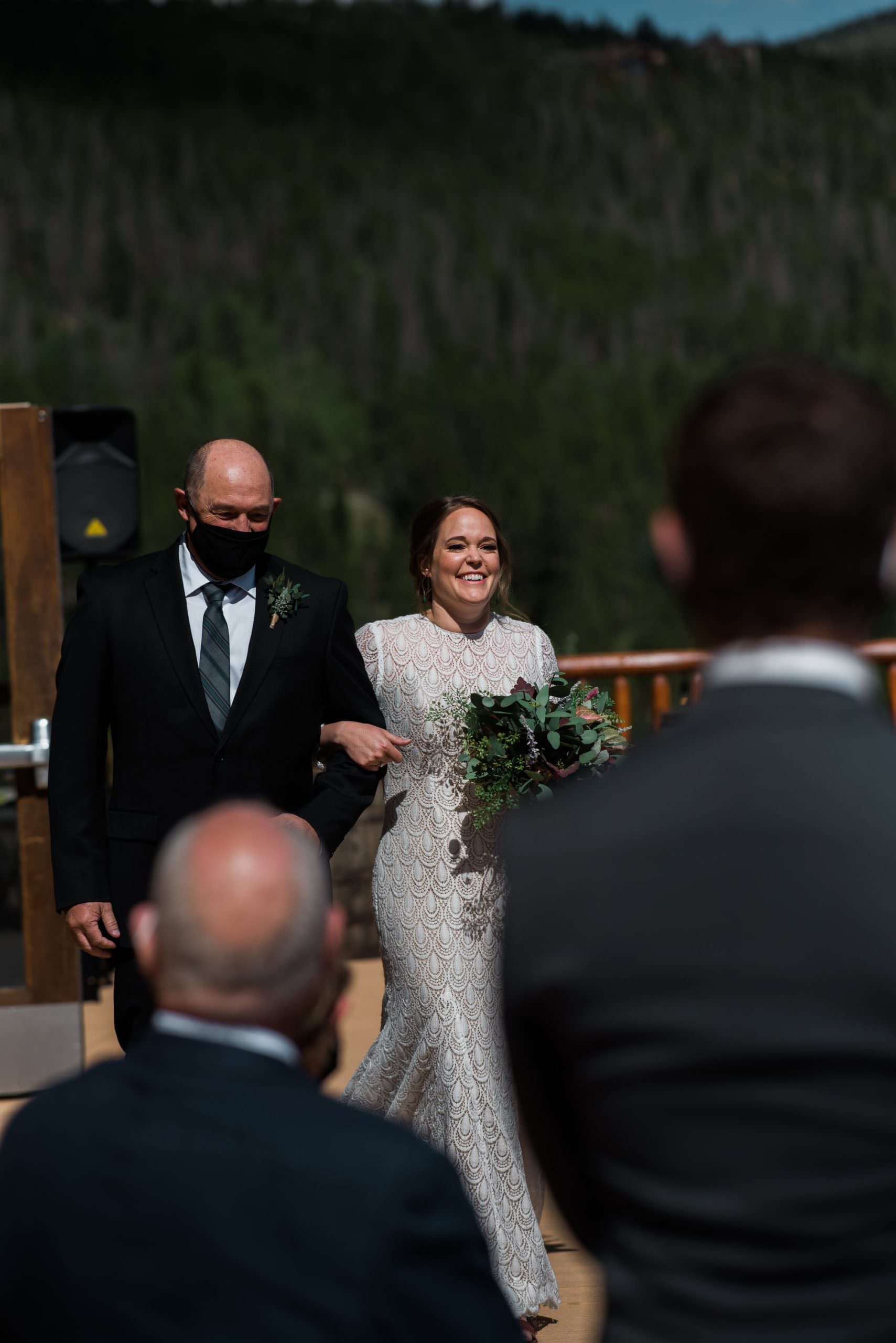 Colorado wedding, dad walking bride down aisle