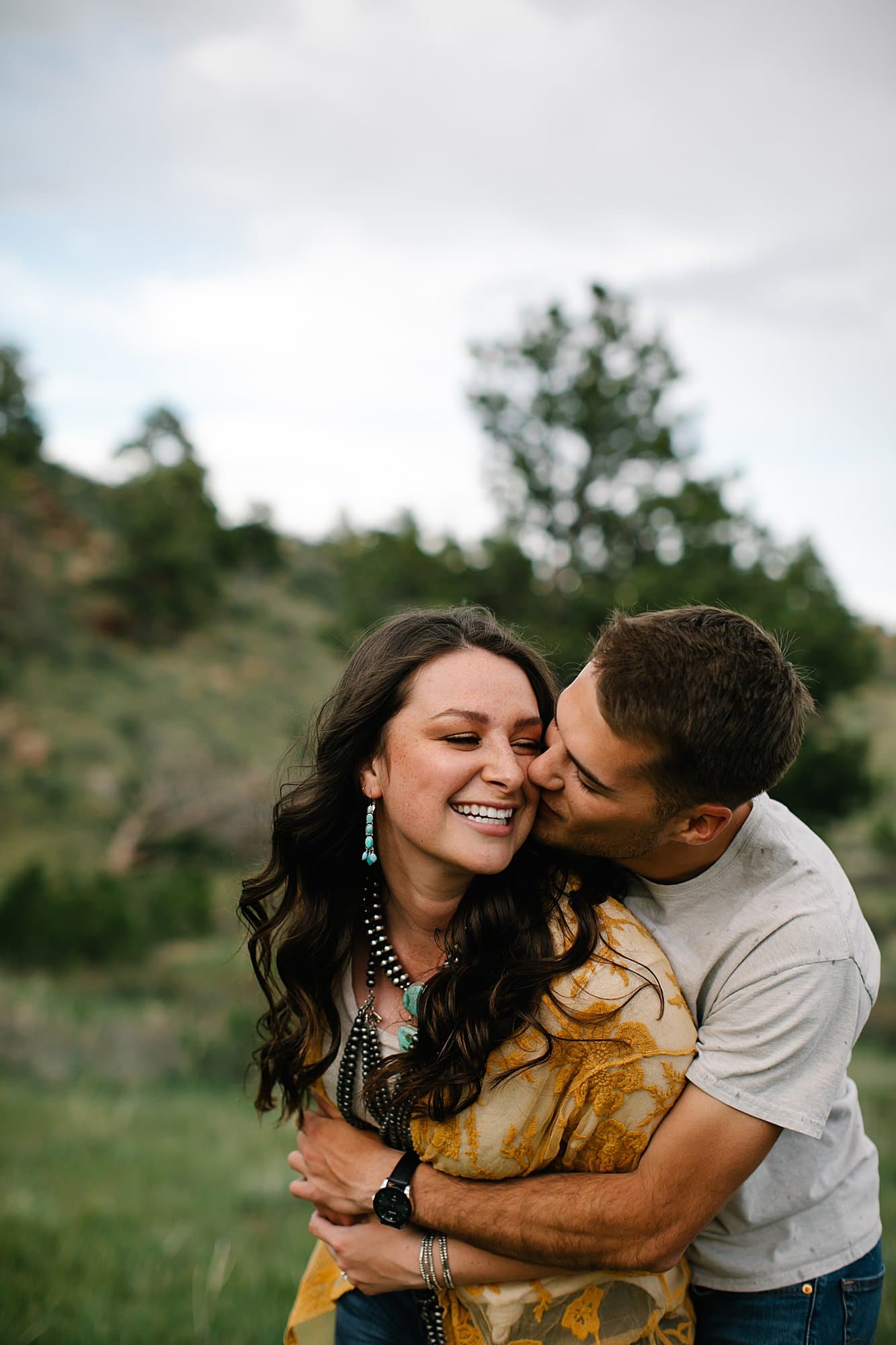 fun engagement photos, relaxed engagement