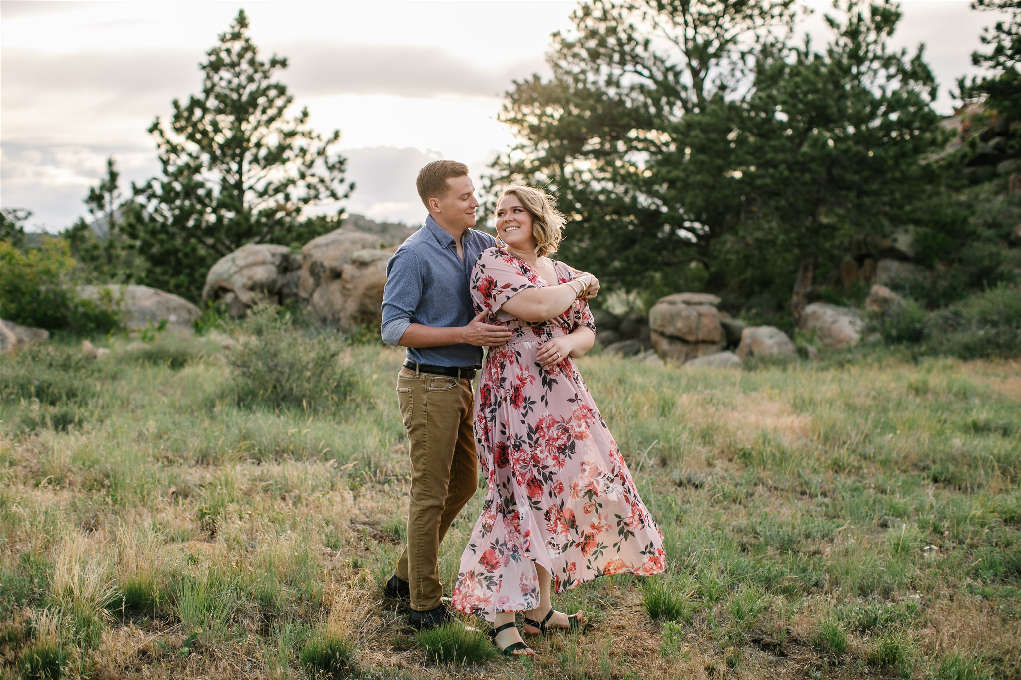 Summer engagement session color choices